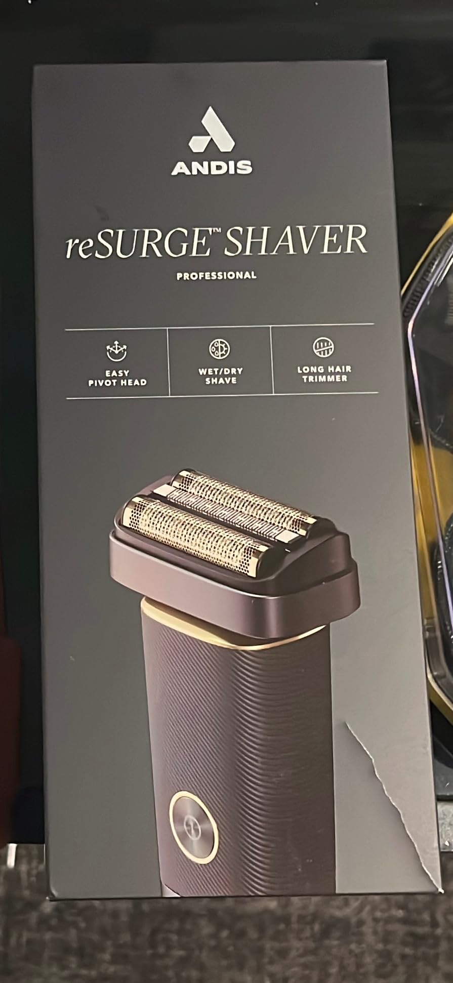 Andis 17300 reSURGE Electric Lithium Titanium Precision Foil Wet/Dry Rechargeable Shaver, Black customer photo 2