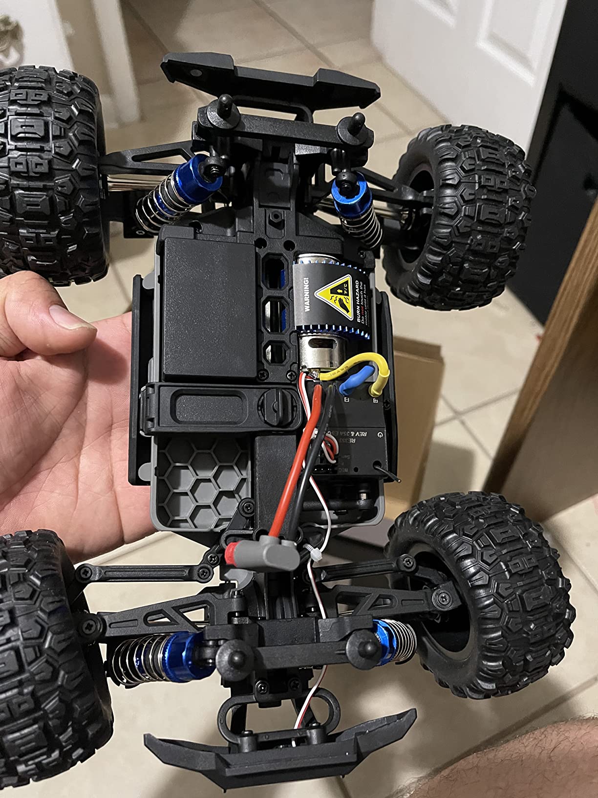 HYPER GO H16DR 1:16 Scale Ready to Run Fast Remote Control Car, High Speed Jump RC Monster Truck, Off Road RC Cars, 4WD All Terrain RTR RC Truck with 2 LiPo Batteries for Boys and Adults customer photo 1