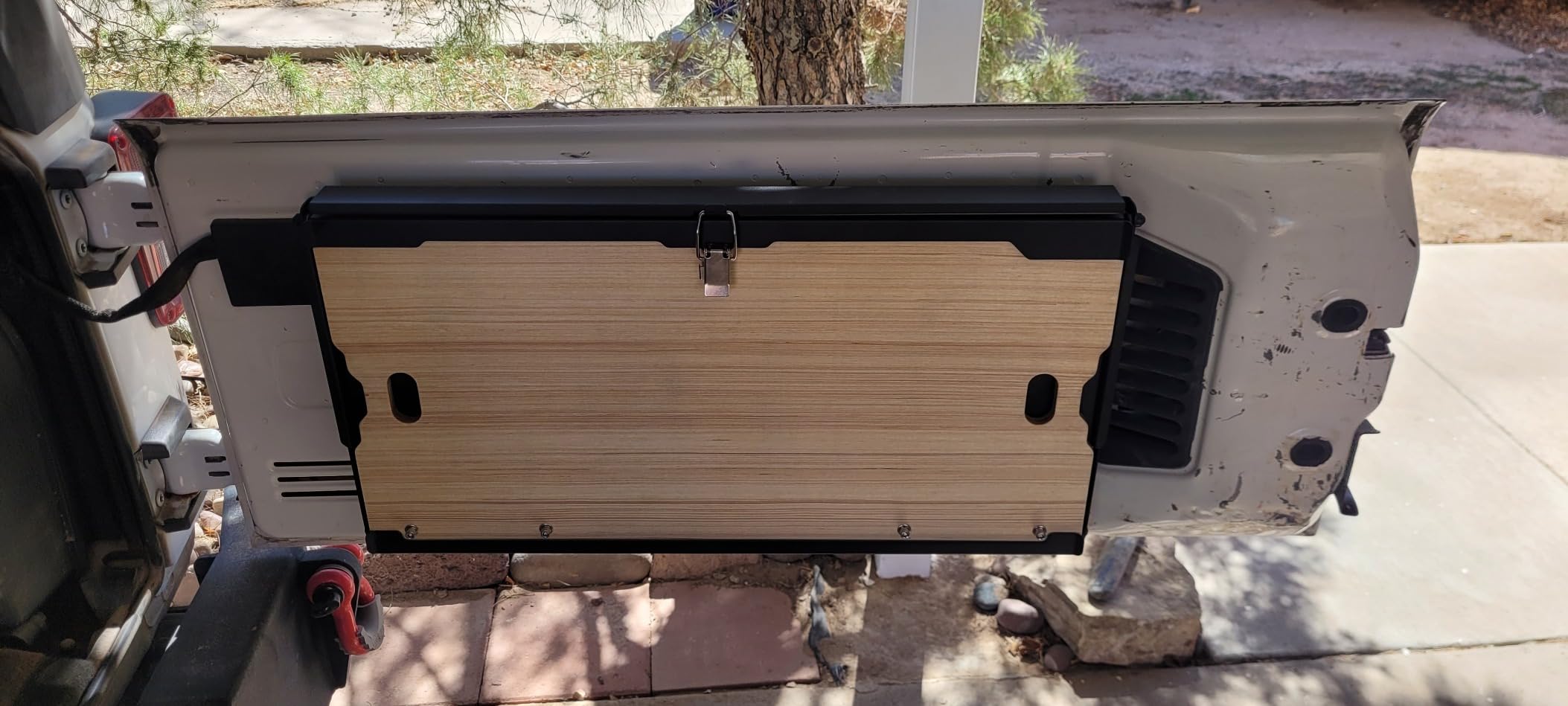 E-cowlboy Drop Down Tailgate Table for 2007-2024 Jeep Wrangler JK JKU JL JLU Unlimited Sports Freedom Sahara Rubicon Rear Door Foldable Table Cargo Shelf Storage Cargo Luggage Holder Carrier customer photo 2