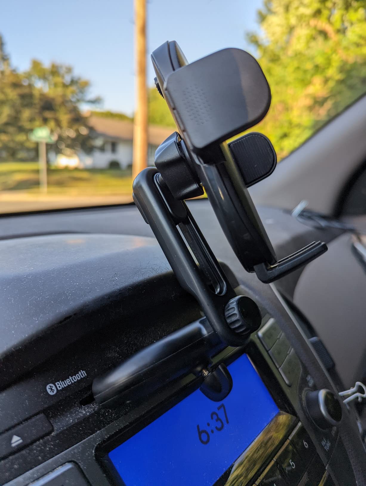 LISEN CD Phone Holder for Car Phone Holder Mount | Protect Your Car Interior Sturdy Car Phone Holder Mount Holds Your Phone Securely Even on Bumpy Road customer photo 2