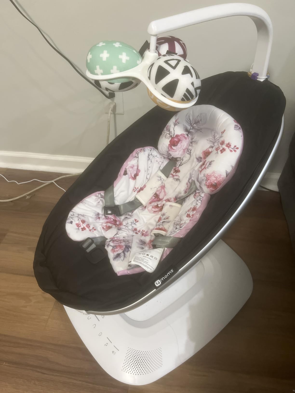 4moms MamaRoo Multi-Motion Baby Swing, Bluetooth Enabled with 5 Unique Motions, Grey customer photo 2
