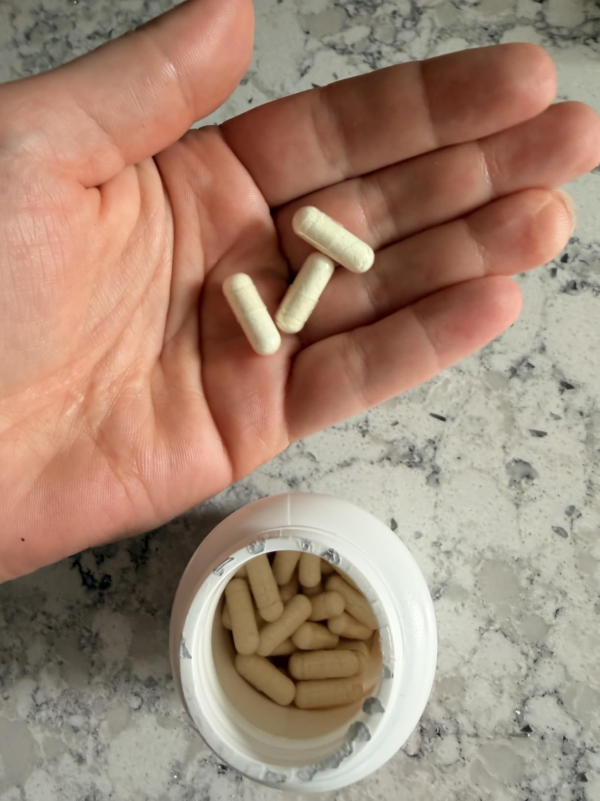 Dr. Berg 7-in-1 Vitamin D3 K2 5000 IU, Naturally Derived D3, 4X Lab-Tested & Verified, 60 Capsules customer photo 2
