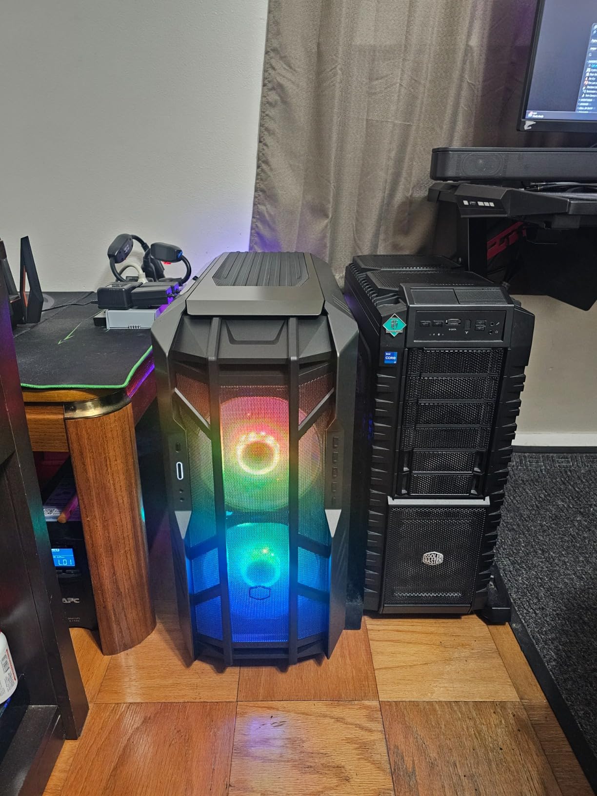 Cooler Master HAF 700 E-ATX High Airflow PC Case, Mesh Front Panel, Dual 200mm Sickleflow Customizable ARG Fans, 1 x USB 3.2 gen 2 Type C, 4 x USB 3.2 gen 1 (3.0) (H700-IGNN-S00) customer photo 2