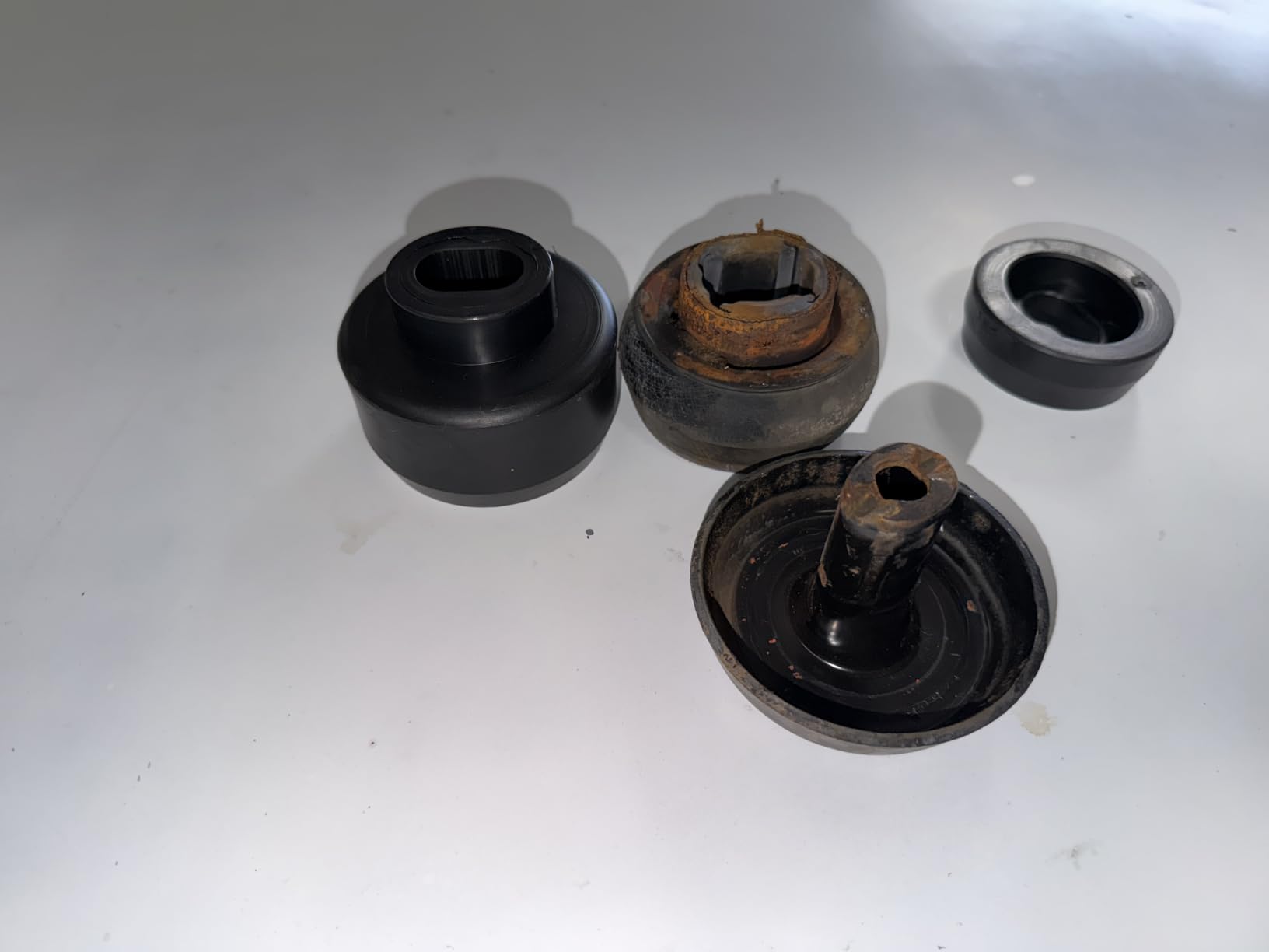 7-141 Body and Cab Mount Bushing Kit for Chevy Silverado & Sierra 1500/2500 2WD/4WD 1999-2014 Polyurethane Body Cab Mounts & Washers (Black 24PCS) customer photo 1