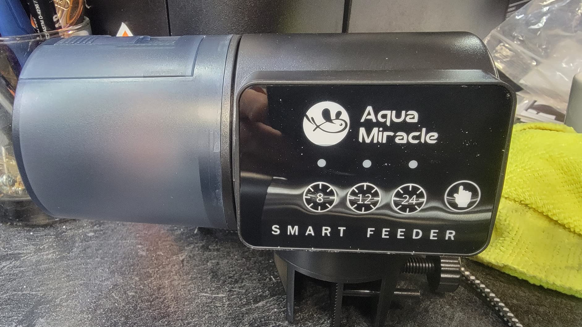 AquaMiracle Automatic Fish Feeder for Aquarium, Auto Fish Food Dispenser with Timer, Volume Adjustable Vacation Aquarium Feeder, for Granules Pallets Strips customer photo 1