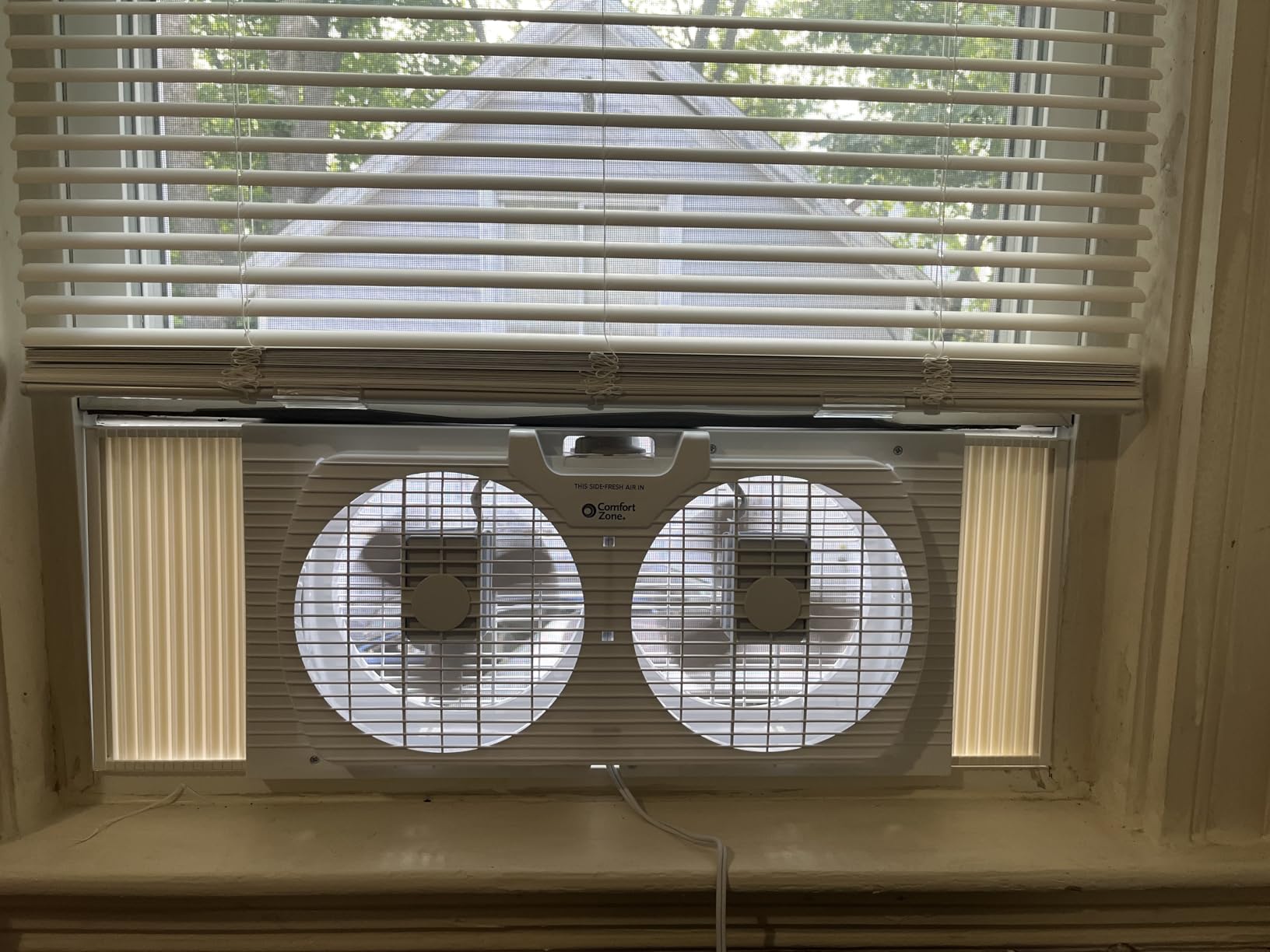 Comfort Zone Reversible Twin Window Fan with 3-Speeds & Expandable Width | Draw Cool Air In or Manually Reverse to Pull Warm Stale Air Out, Removeable Bug Screen, ETL Certified customer photo 1