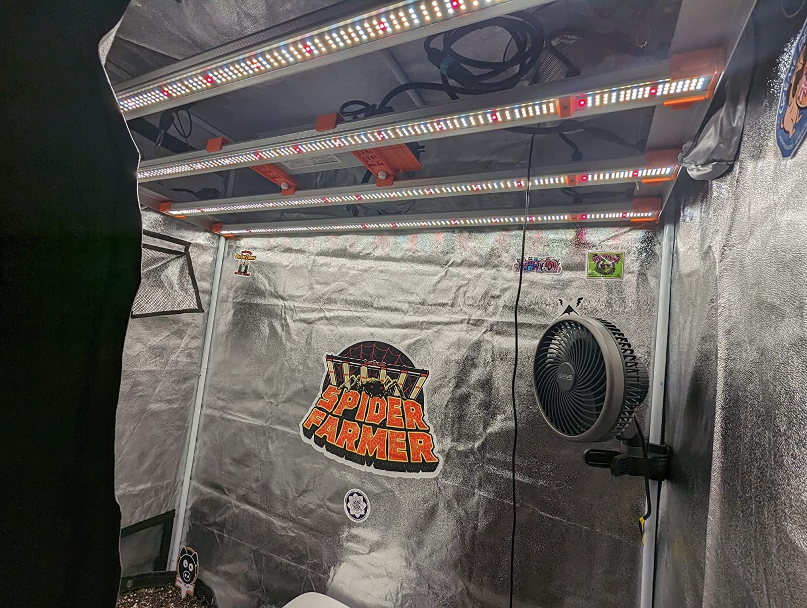 G4500 LED Grow Light 320W for 2x4 Grow Tents, App‑Controlled | Cost‑Effective Bar‑Style Dimmable Grow Lamp with Osram Hyper Red, Full Spectrum for Indoor Plants Seedling Veg Flowering customer photo 2