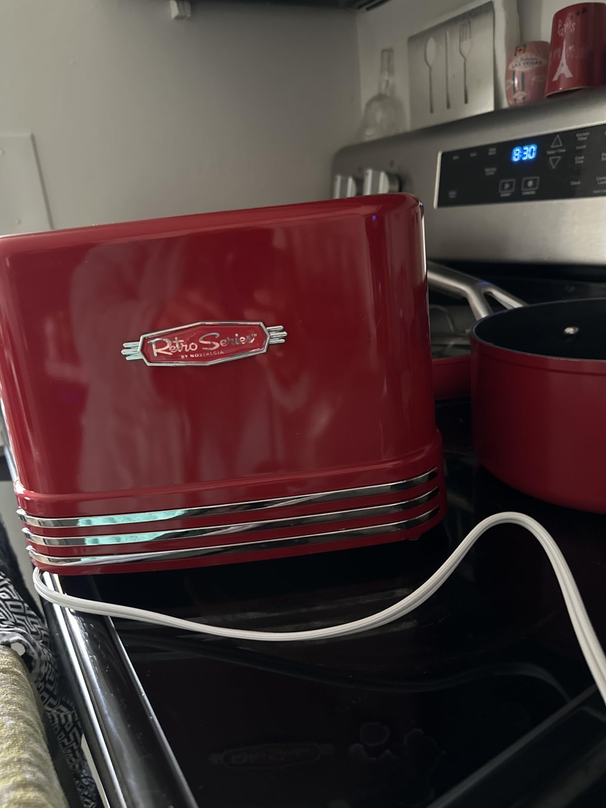 Nostalgia Retro Wide 2-Slice Toaster, Vintage Design With Crumb Tray, Cord Storage & 5 Toasting Levels, Pink customer photo 1