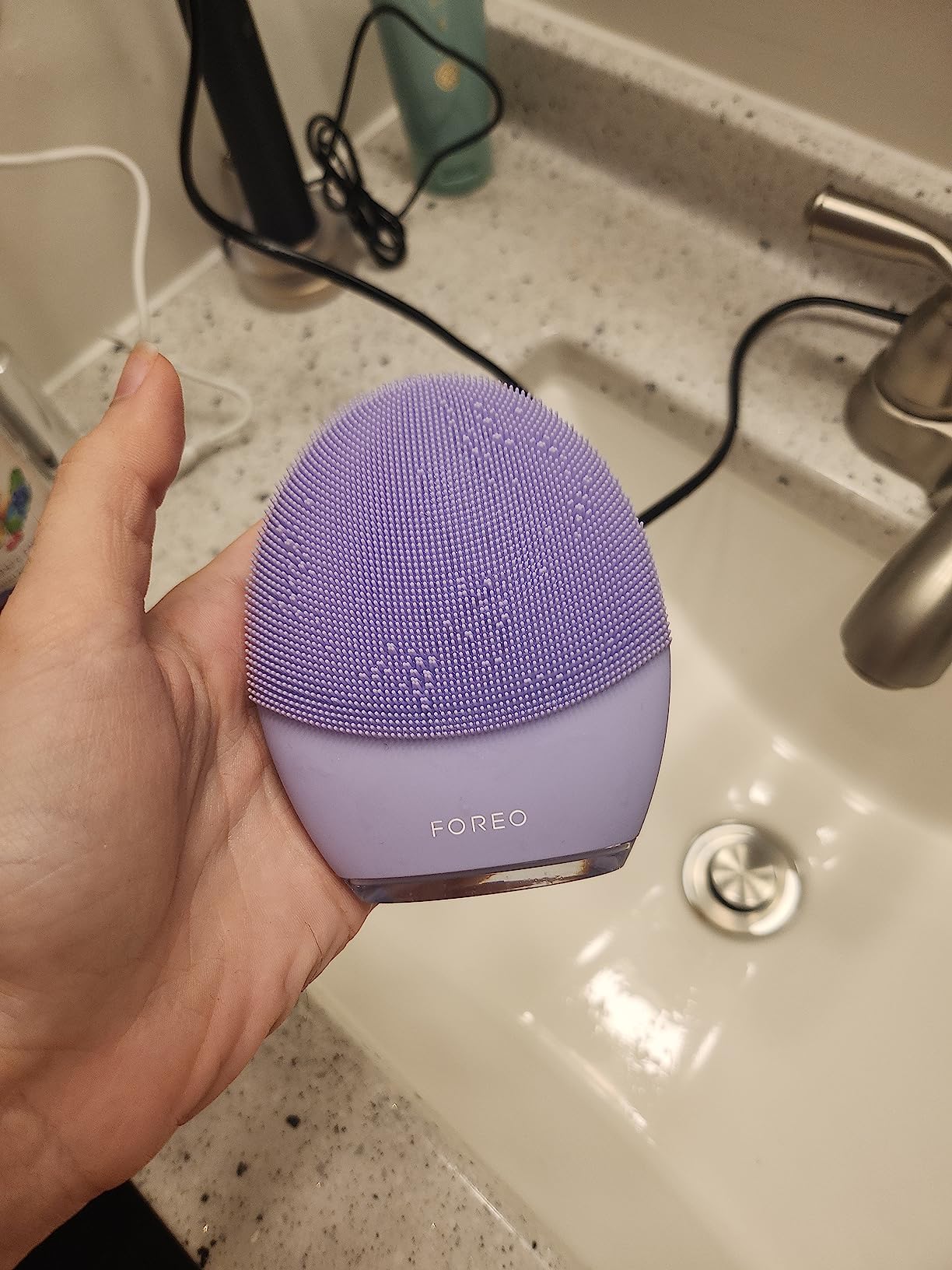 FOREO LUNA 4 Face Cleansing Brush - Firming Face Massager - Anti Aging Care - Enhances Absorption - Simple Skin Care Tools - Sensitive Skin customer photo 2