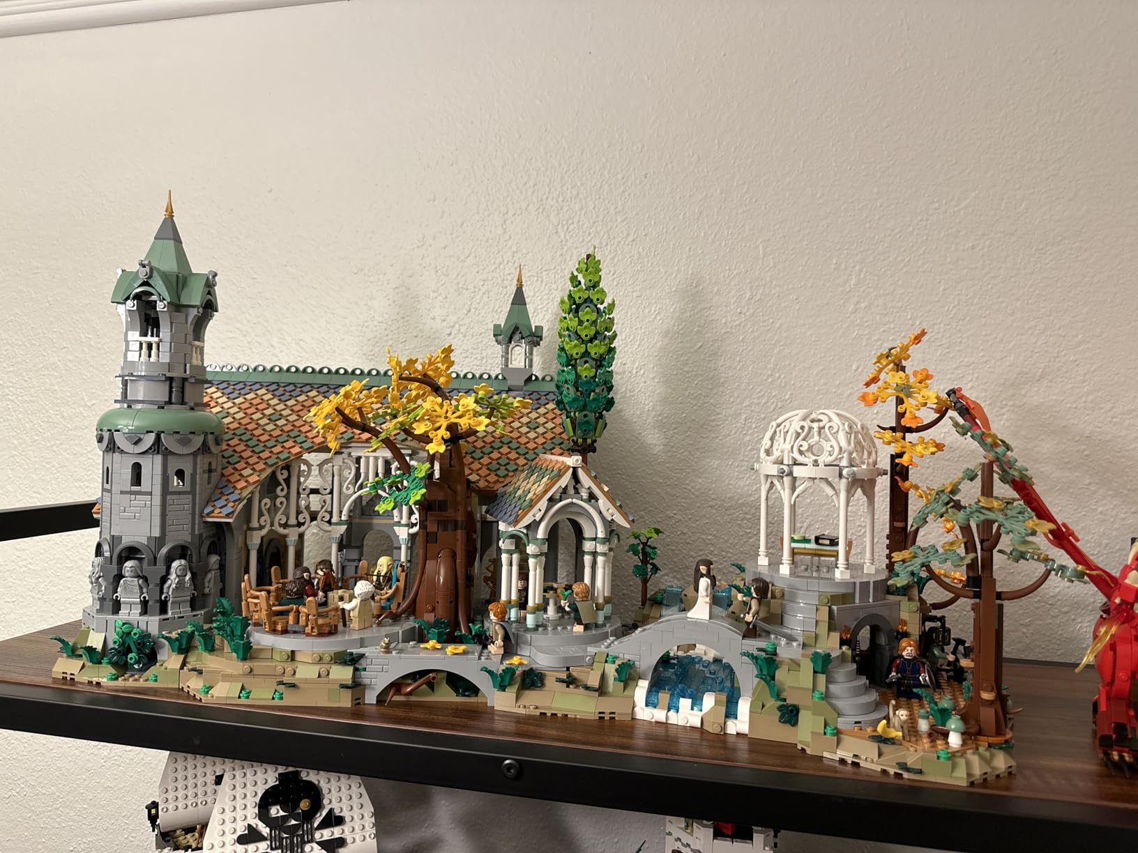 LEGO Icons The Lord of The Rings: Rivendell Building Set for Adults, Ages 18+ - LOTR Bedroom or Home Decor - Gift for Men & Women - 10316 customer photo 2