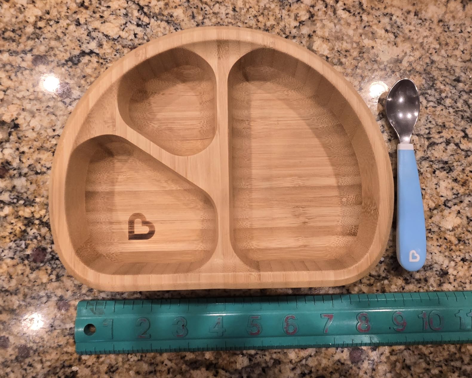 Munchkin Bambou Divided Suction Plate - Eco-Friendly Bamboo Dinnerware for Babies and Toddlers customer photo 1