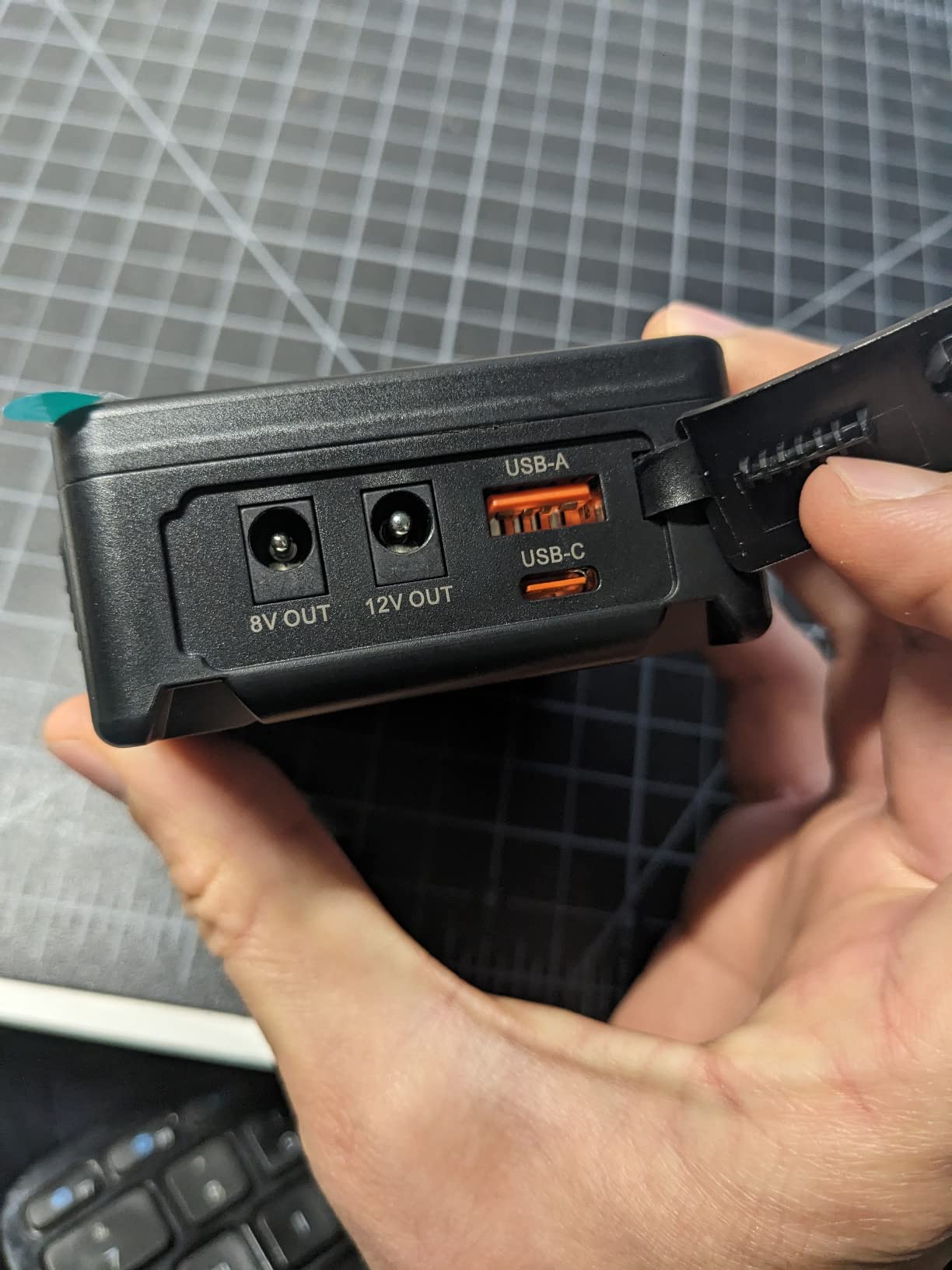 SMALLRIG V Mount Battery VB50, 50Wh / 3400mAh PD45W Mini V-Mount Battery | 1.5H Full Charge, with USB-C, D-TAP, USB-A, Dual DC Ports, OLED Screen, for Cameras, Phones, Camcorders, Monitors customer photo 2