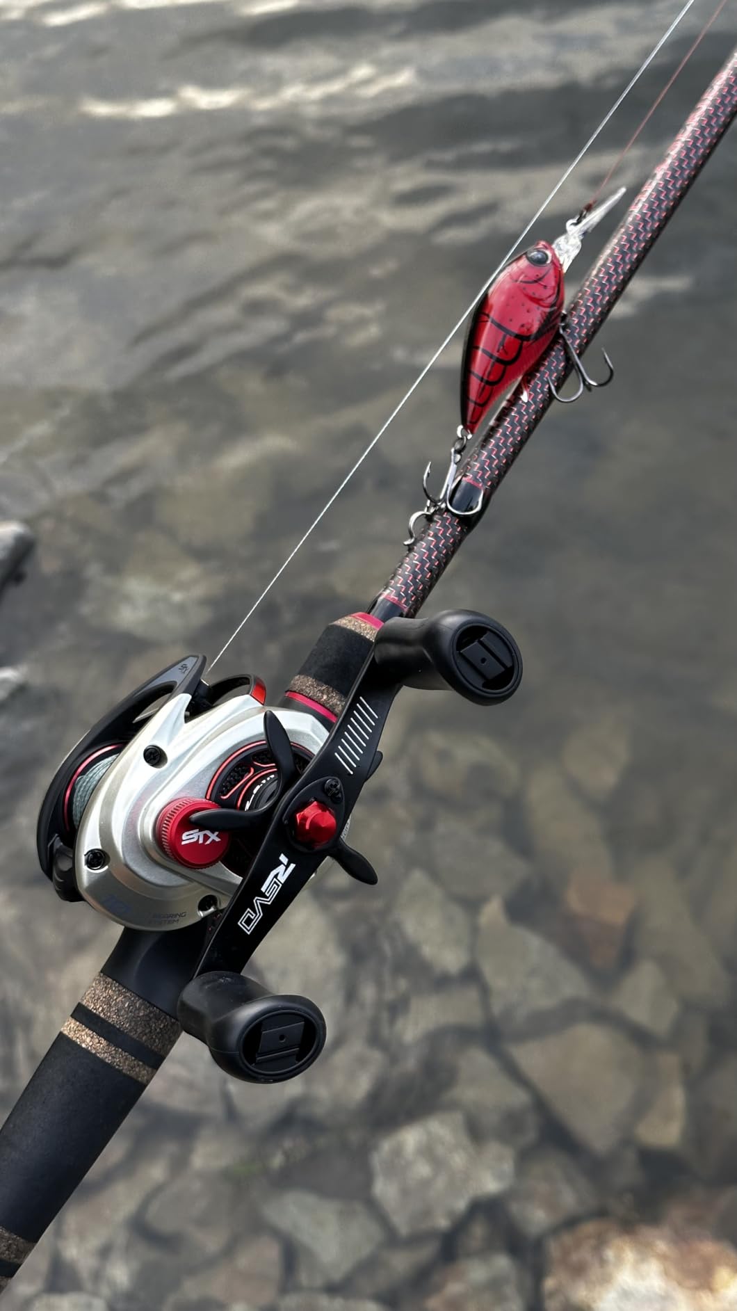 Abu Garcia Revo Low Profile Baitcast Fishing Reel customer photo 1