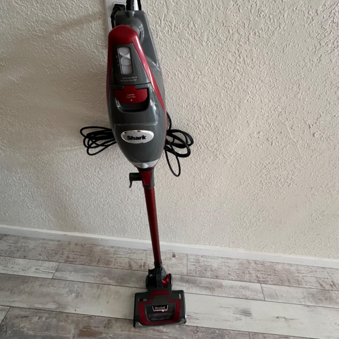 SHARK HV370 Rocket Pro Corded Stick Vacuum, Comet Red (Renewed) customer photo 1