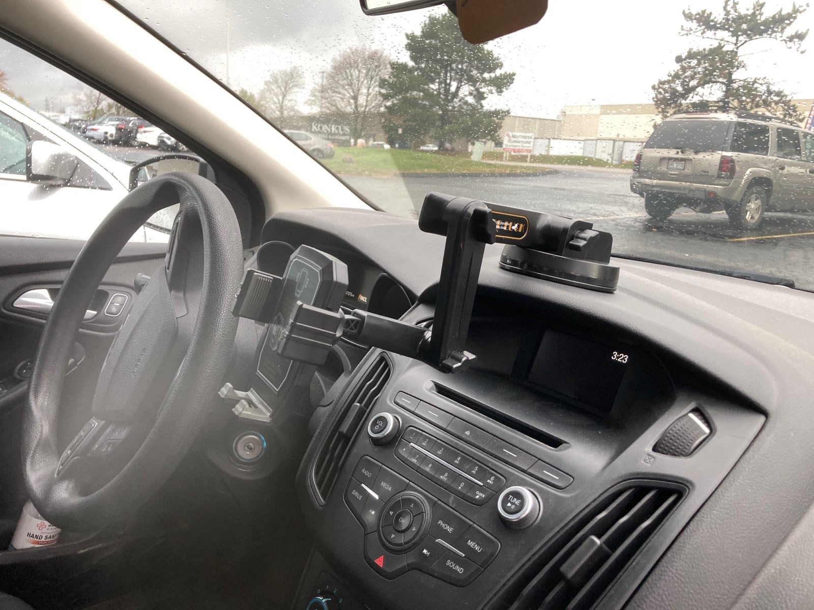 WUITIN Truck Phone Holder Mount, Car Phone Holder, Dashboard Windshield Phone Holder 16.9 inch Long Arm, Super Suction Cup Compatible with Pickup Truck, Commercial Truck and All Phone customer photo 1