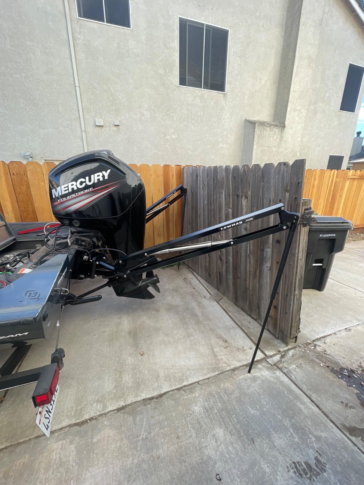 Lewmar Axis 8' Electric Shallow Water Anchor with Remote, Black, 69600944 customer photo 2