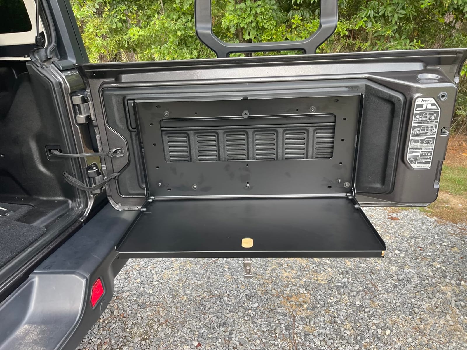 Front Runner Drop Down Tailgate Table customer photo 1