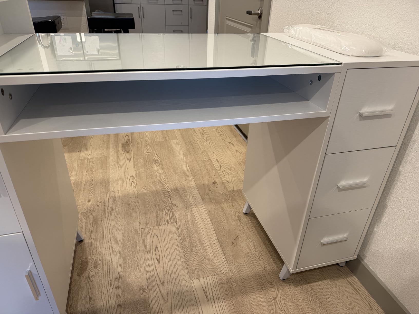 OmySalon Manicure Table Nail Desk for Nail Tech w/Glass Top & Wrist Rest, Beauty Salon Nail Supplies Decor Workstation Acetone Resistant w/3 Side Cabinet+3 Drawers+3 Layers Open Cabinet+1 Open Drawer customer photo 1