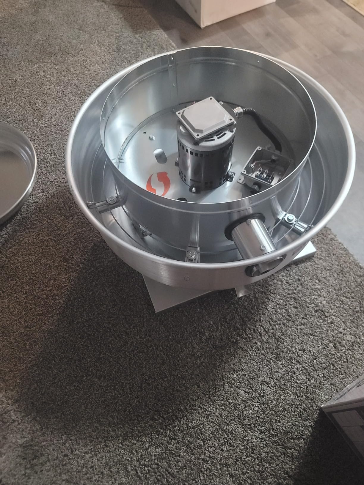 Restaurant Hood Grease Rated Exhaust Fan - Food Truck High Speed Direct Drive Centrifugal Upblast Exhaust Fan 0.5HP 110 Volt Single Phase Motor 1900-2600 CFM customer photo 1