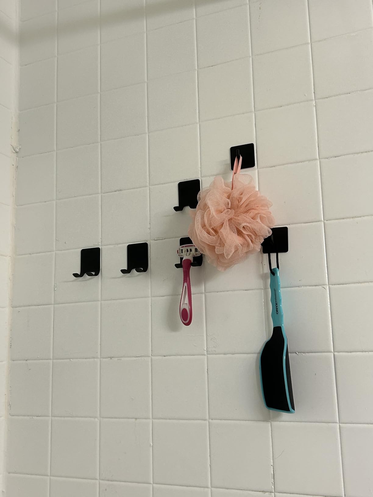 8 Pack Adhesive Hooks, 4 Pack Razor Holder for Shower and 4 Heavy Duty Waterproof Sticky Hooks for Hanging Towels, Loofah, Coat, Hat (Black) customer photo 2
