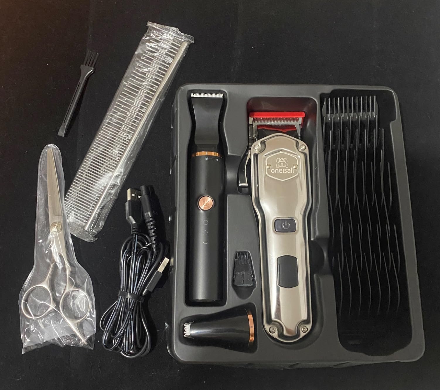 oneisall Dog Clippers Grooming Kit for Thick Coats & Heavy Duty | Stainless Steel Blade, 2000mAh Cordless Dog Clippers+Paw Trimmer, Low Noise, IPX7 Waterproof, 6 Guide Combs customer photo 2