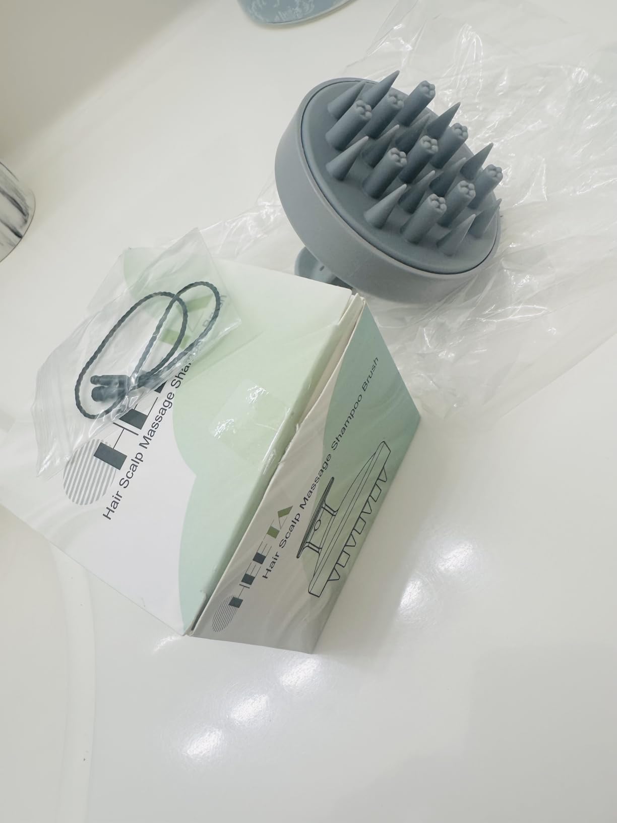 HEETA Scalp Massager Hair Scrubber Shampoo Brush Exfoliator for Hair Growth | 2-in-1 Soft Silicone Bristles, Head Massager Gentle Cleaning Dandruff Removal, Wet Dry Use for for All Type Hair, Easy-Grip customer photo 2