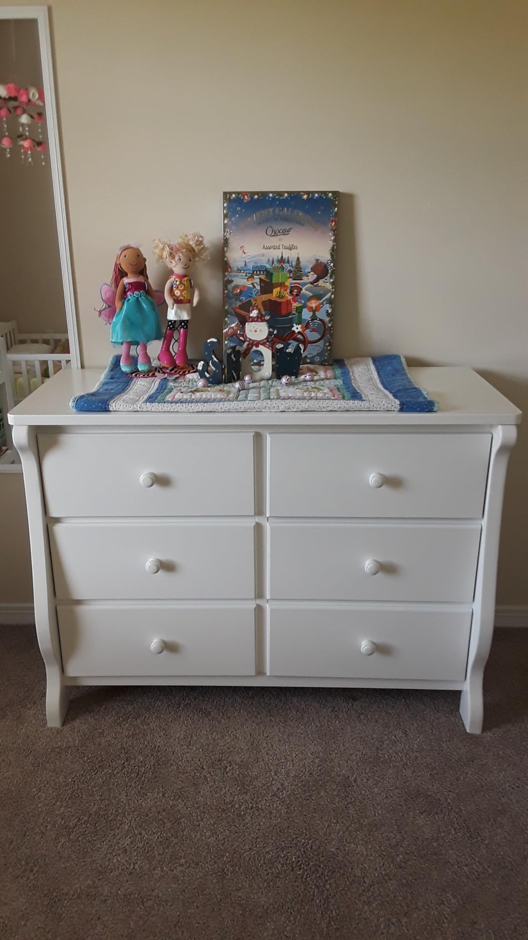 Delta Children Universal 6 Drawer Dresser with Interlocking Drawers - Greenguard Gold Certified, White customer photo 1