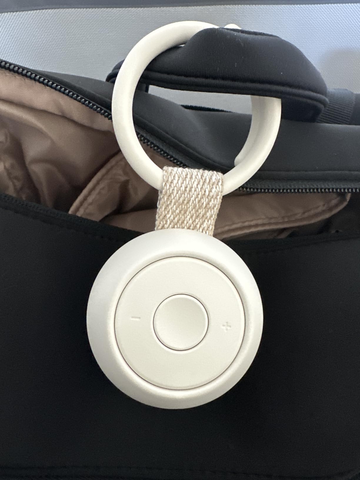 Hatch Go Portable Sound Machine & Sleep Soother for Babies & Kids customer photo 1