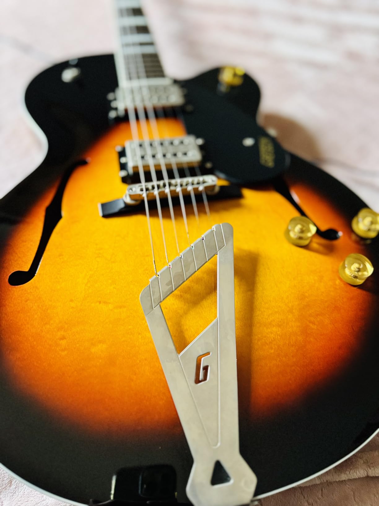 G2420 Streamliner Hollow Body Electric Guitar - Aged Brooklyn Burst customer photo 1