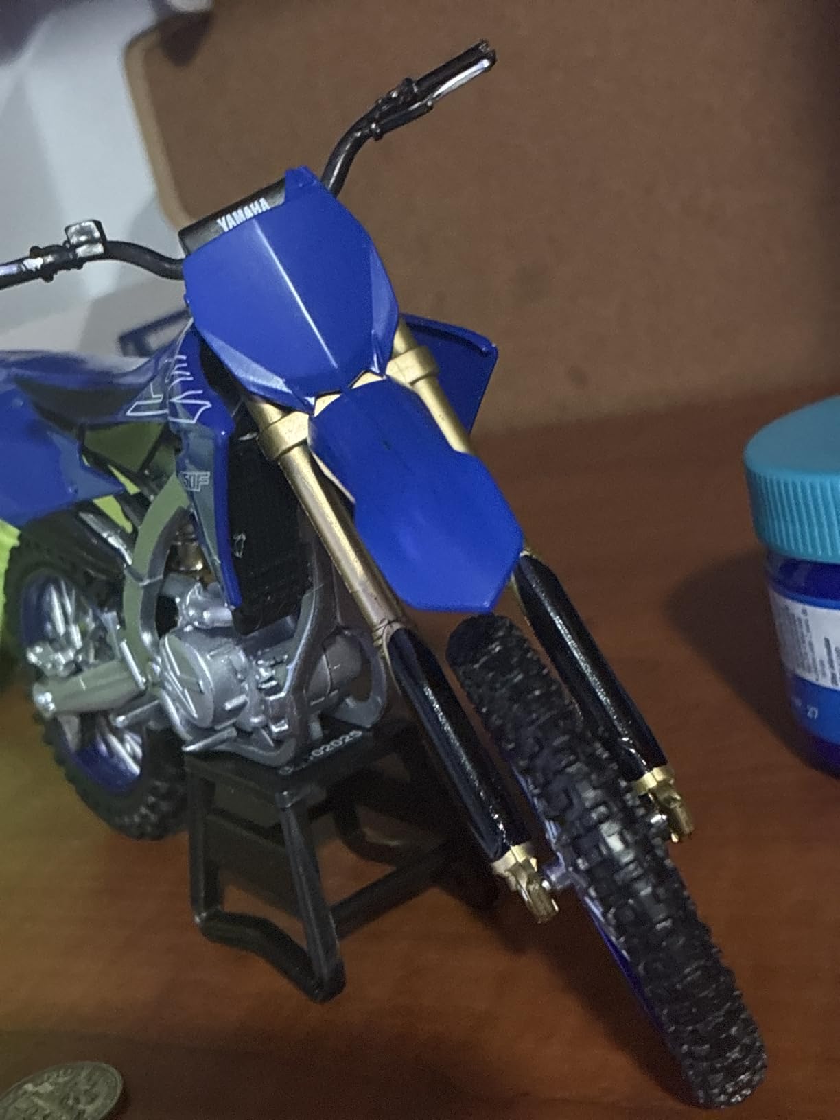 NewRay Toys Motorcycle 1:12 Scale Yamaha YZ450F Dirt Bike, 58313, Multicolor customer photo 1