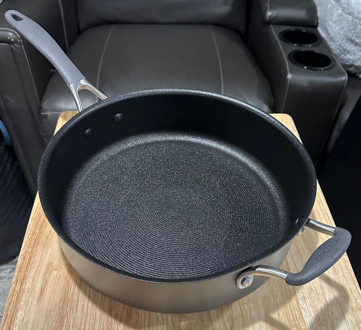 Circulon A1 Series with ScratchDefense Technology Nonstick Induction Cookware/Pots and Pans Set, 10 Piece - Graphite customer photo 2