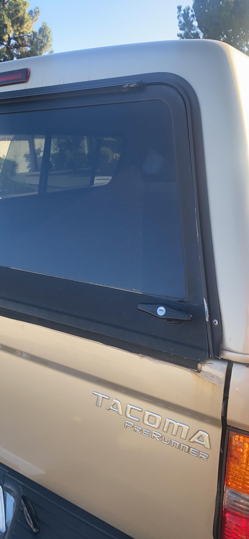 T-Handle for Truck Camper Shell Truck Cap Locking T-Handle with Dust Cover for Truck Canopy- 1 Pack Clockwise with 2 Keys (Key Alike) customer photo 1