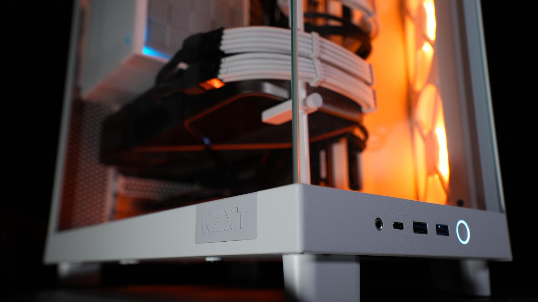 H6 Flow | CC-H61FB-01 | Compact Dual-Chamber Mid-Tower Airflow Case | Panoramic Glass Panels | High-Performance Airflow Panels | Includes 3 x 120mm Fans | Cable Management | Black customer photo 2