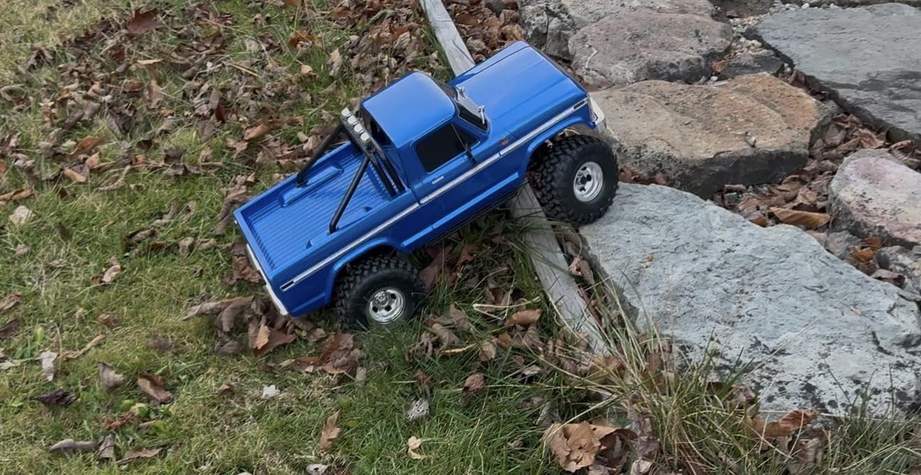 Traxxas TRX-4 Ford F-150 High Trail Edition 1/10 Scale 4X4 Crawler (Black) customer photo 1