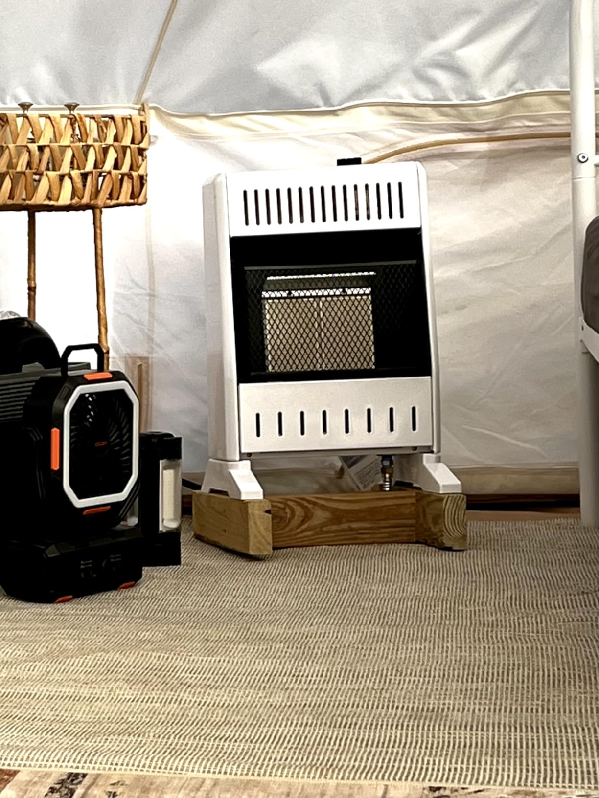 ProCom Heating Liquid Propane Ventless Infrared Plaque Heater With Base Feet - 10,000 BTU, T-Stat Control - Model# ML100TPA-B customer photo 1