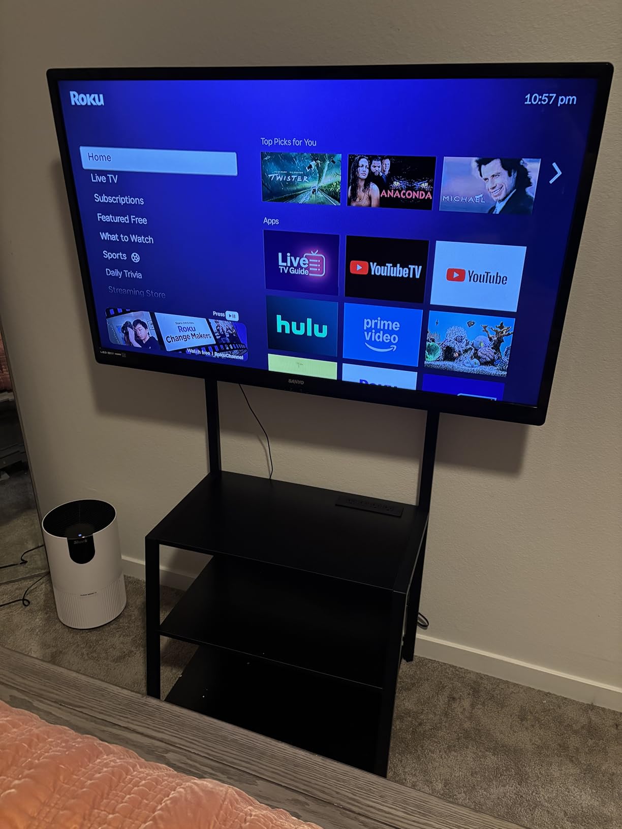 HOOBRO Rolling TV Stand with Mount and Power Outlet Up to 55 inch TV, Corner Entertainment Center, Small TV Stand with 3-Tier Storage Shelves for Living Room, Bedroom, Rustic Brown and Black BF66UDS01 customer photo 2