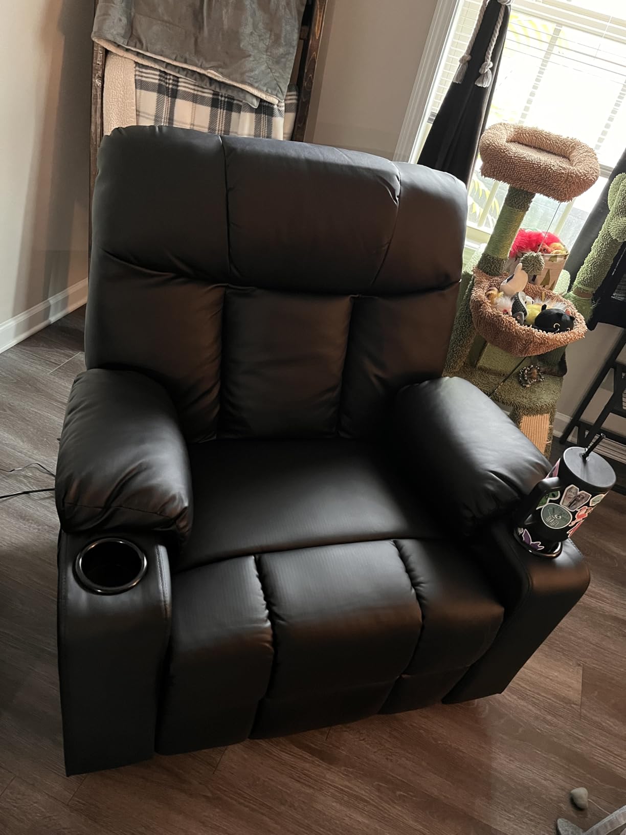 Bonzy Home Power Lift Recliner Chair with Heat and Massage, Faux Leather | Oversized Lift Chair for Adults Elderly Upholstered Massage Recliner with 2 Cup Holders, Side Pocket, Black customer photo 1