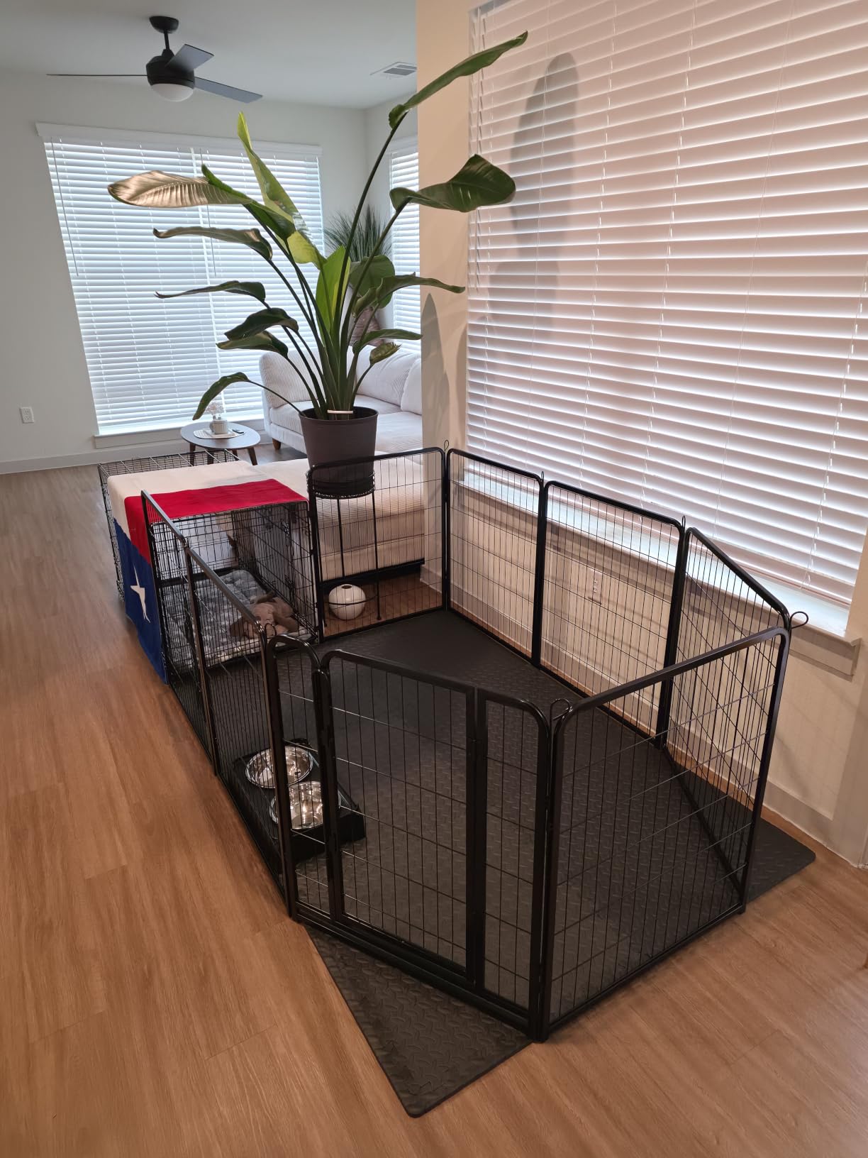 Yaheetech Dog Playpen 47in 16 Panels Pet Fence for Indoor Yard RV Camping | Easy Setup, Heavy Duty Rustproof Frame with Secure Latch Door, DIY Layouts, Foldable Storage, Ideal for Large Dog Breeds customer photo 2