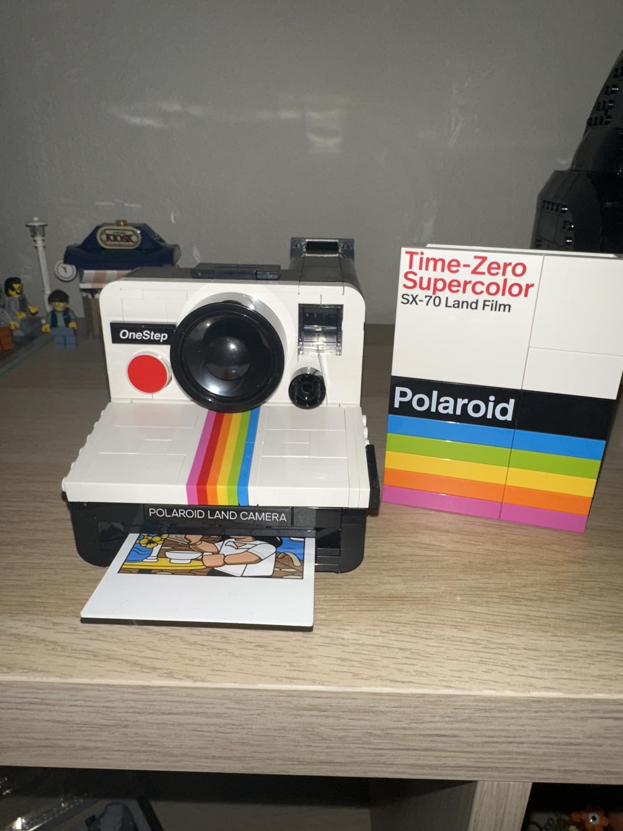 LEGO Ideas Polaroid OneStep SX-70 Building Set for Adults - Vintage Polaroid Model DIY Craft Kit, Ages 18+ - Gift for Birthdays - 21345 customer photo 2
