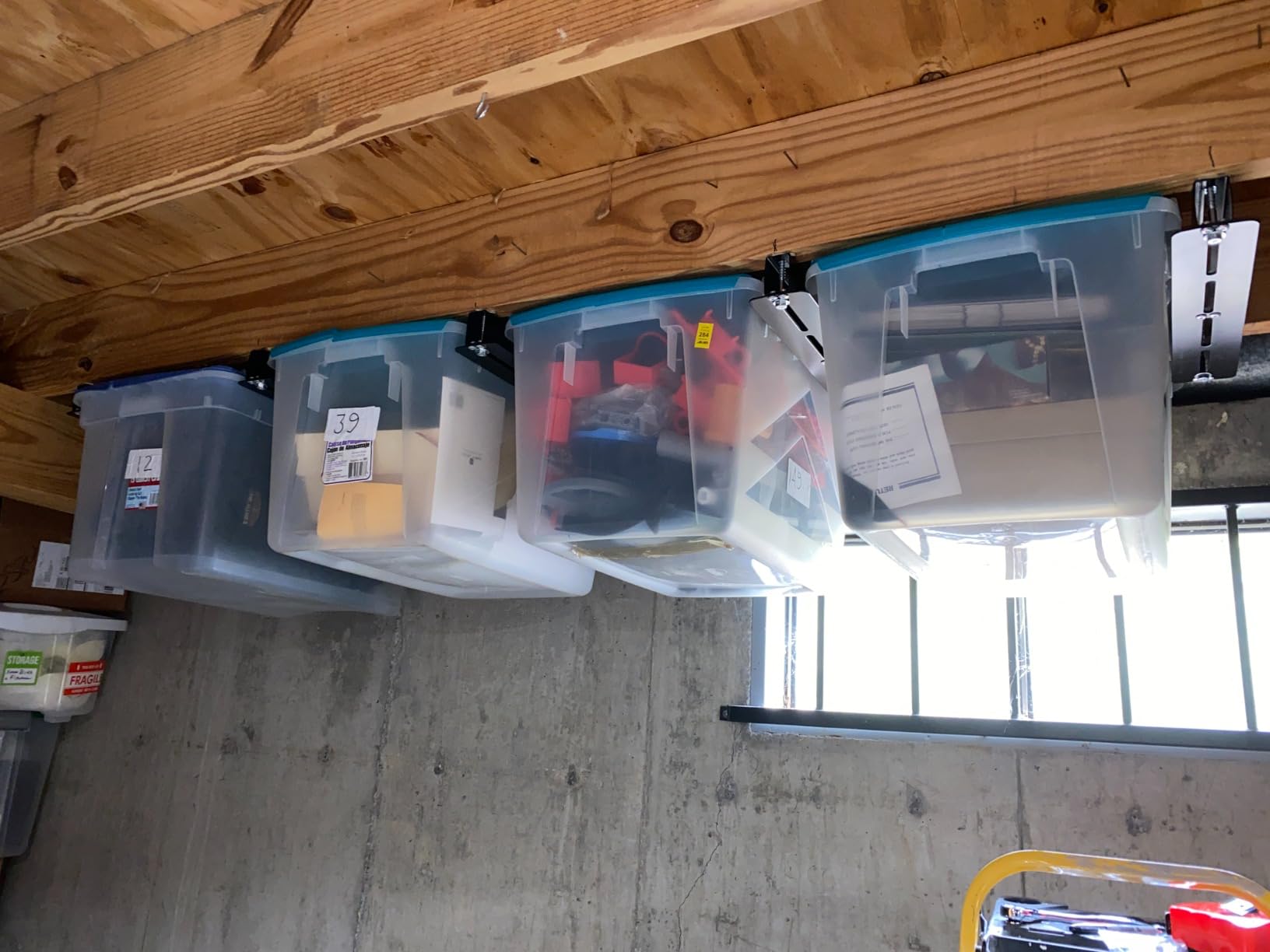TORACK Garage 16