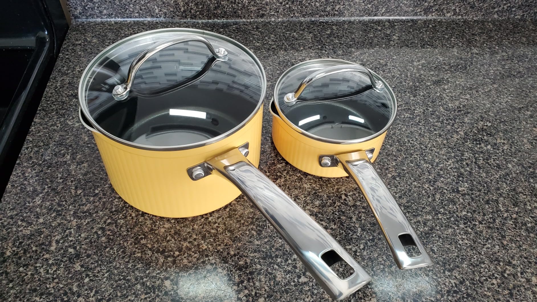 Farberware Style Nonstick Cookware Pots and Pans Set with Cooking Utensils, Dishwasher Safe customer photo 1