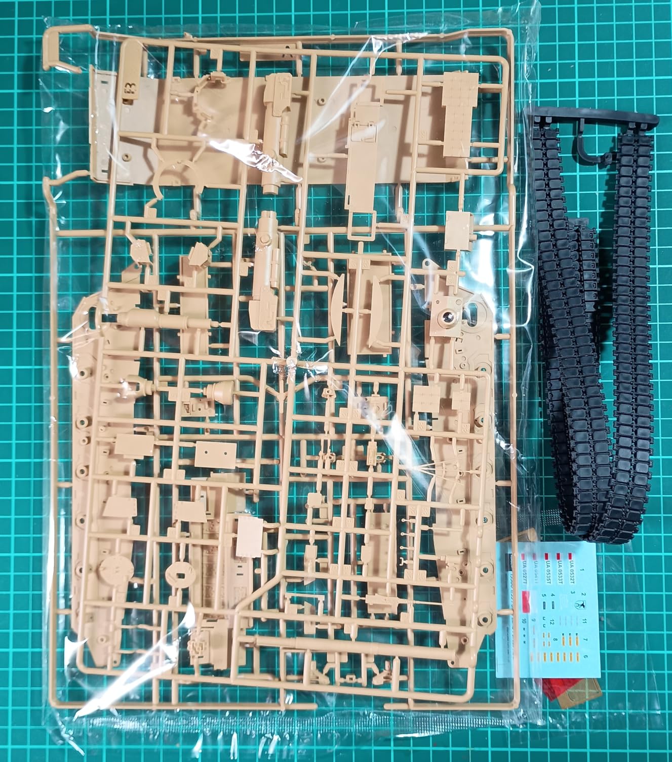 Academy 13560 1/35 Poland K2GF Tank Plastic Model customer photo 1