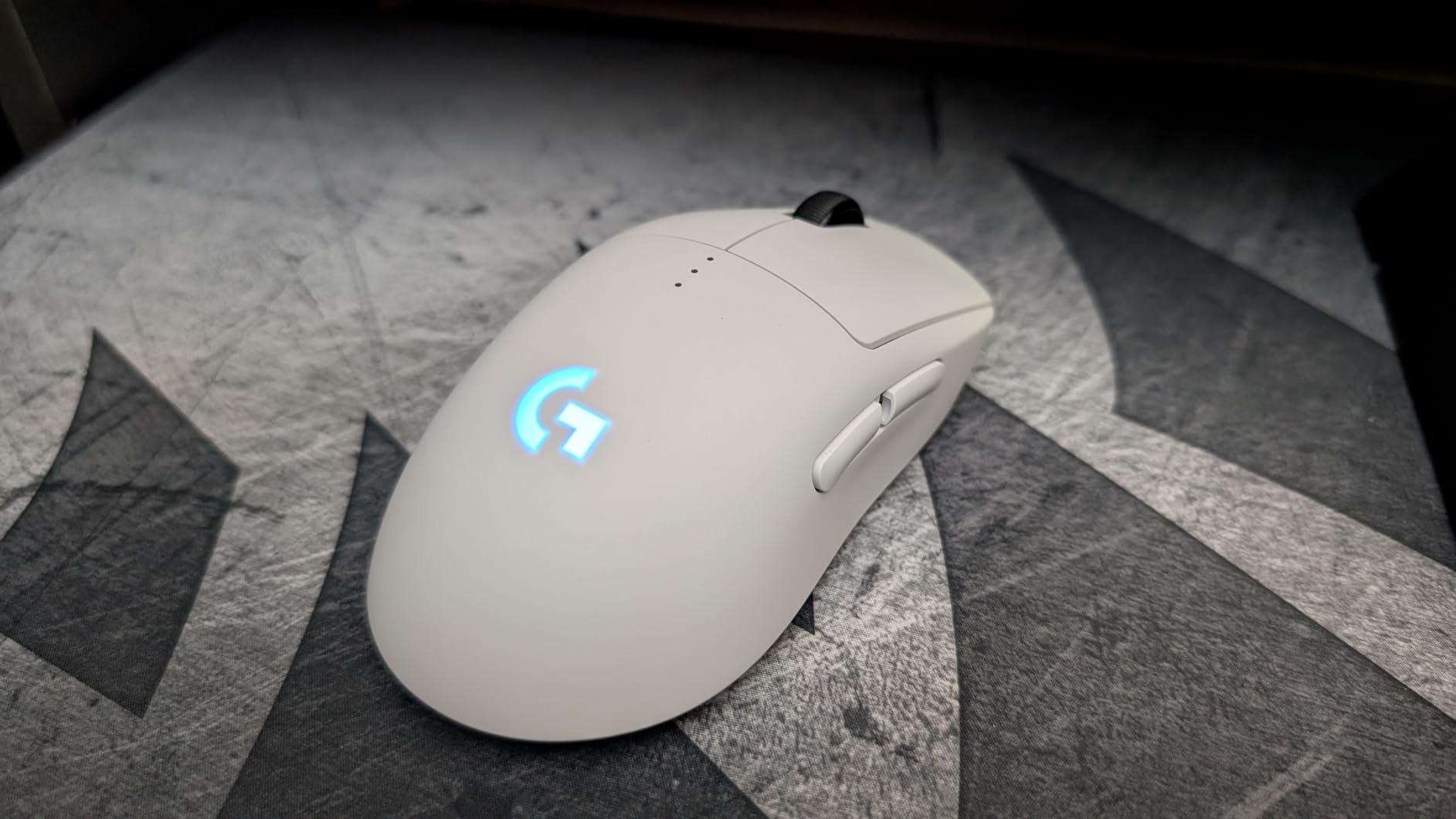 Logitech G PRO 2 Lightspeed Ambidextrous Wireless Gaming Mouse - Black customer photo 1