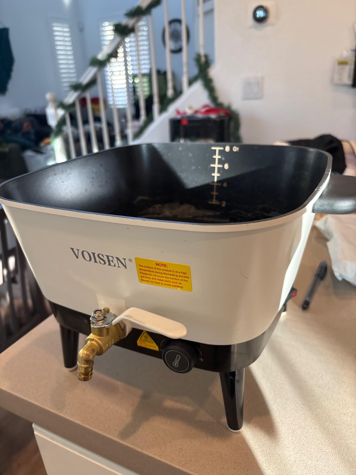 VOISEN Wax Melter for Candle Making,8Qts Candle Wax Melting Pot with Spout | Electric Wax Melter for Candle Making with Temp Control, Easy Pour,Non-Stick,Wax Melting Pot for Soy Wax Soap Base(Black) customer photo 2