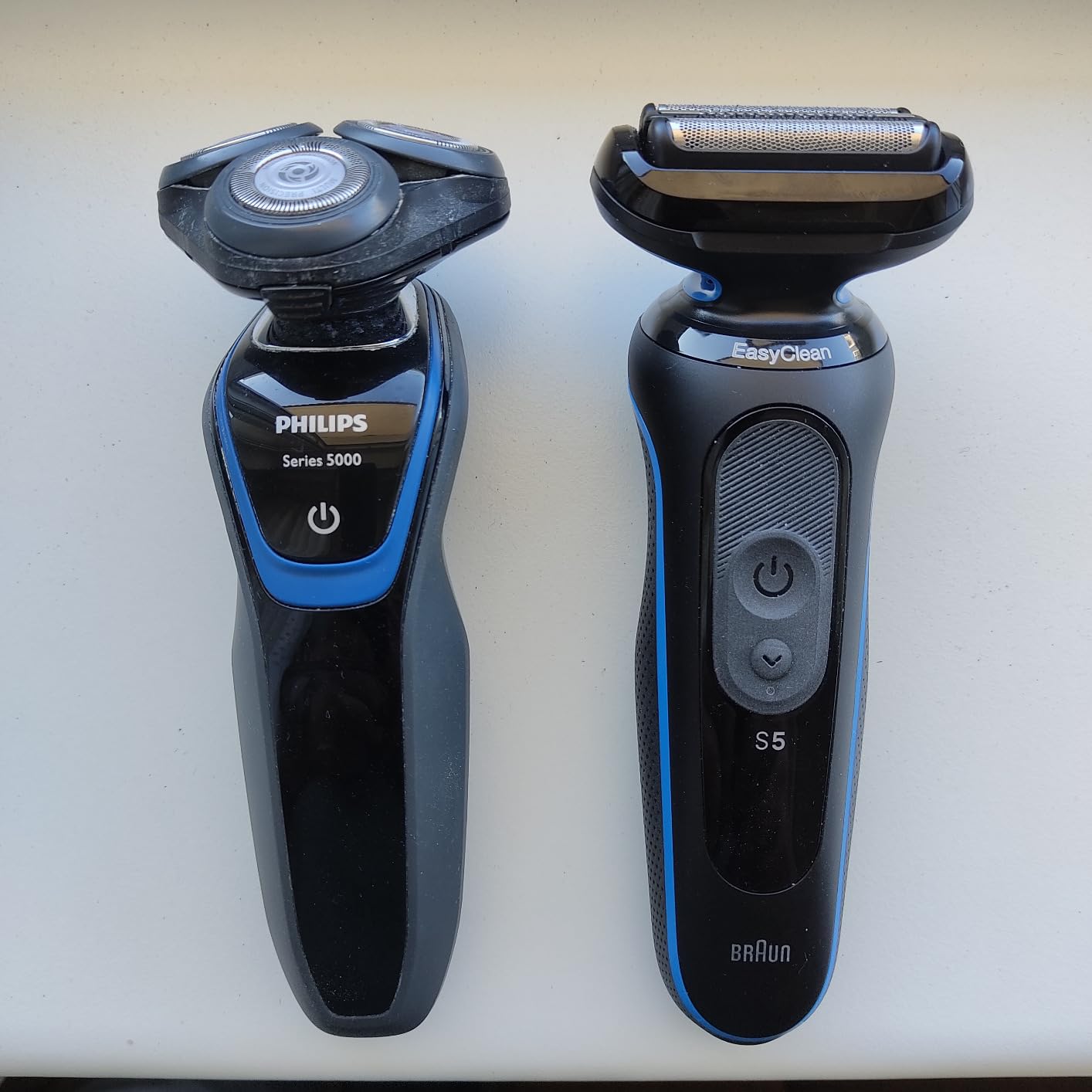 Braun Electric Shaver for Men, Series 5 5118s, Waterproof, Wet & Dry Shave, Turbo Shaving Mode, Foil Shaver with Precision Trimmer, Battery Powered, 50 Minute Battery Runtime customer photo 1