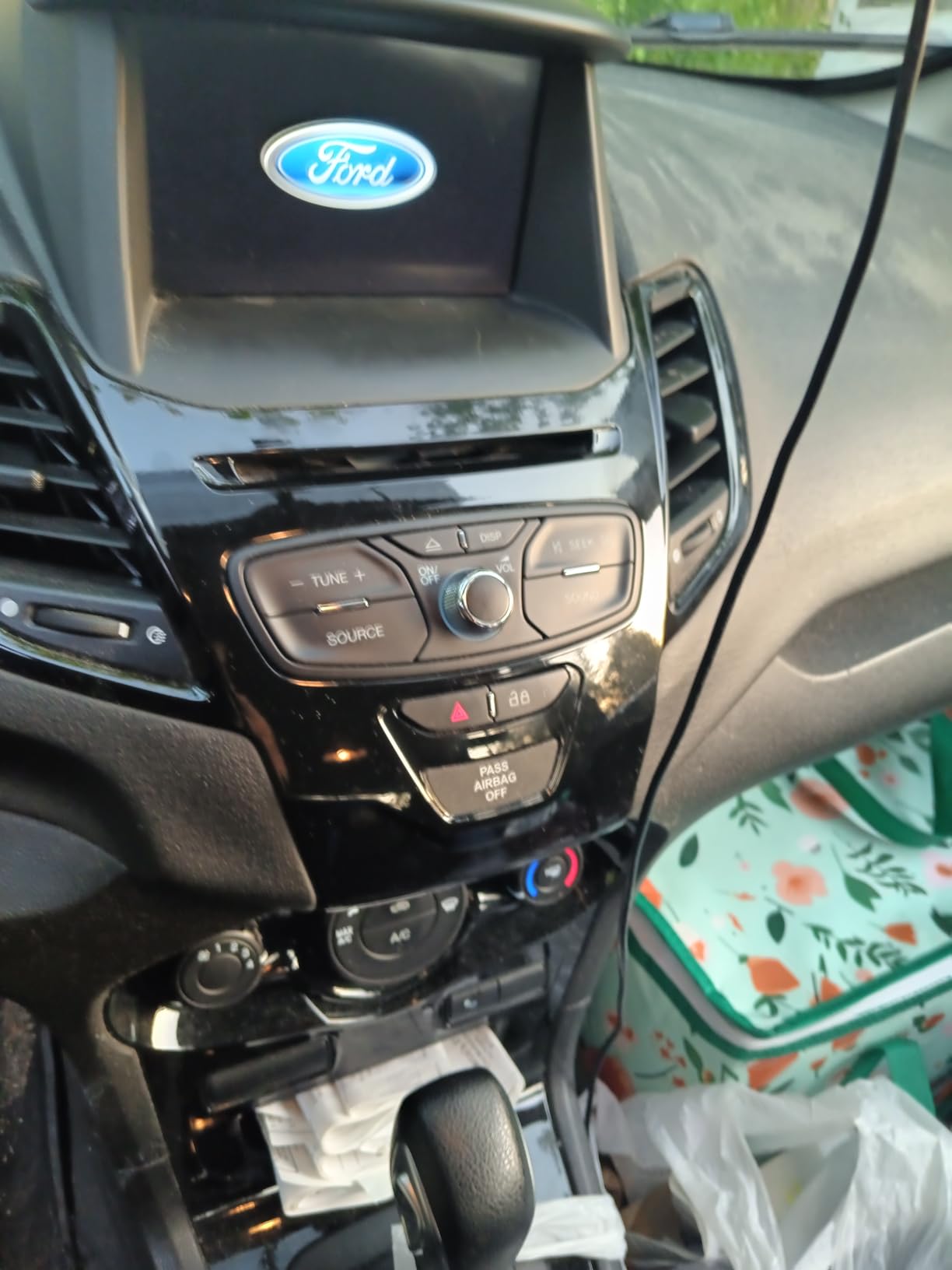 CD Phone Holder for Car - Height Adjustable Car Phone Holder CD Slot, Ultra Sturdy CD Player Cell Phone Holders for Your Car for iPhone 17 Pro Max 16 15 14 13 12 Air Plus, S25, 4-7