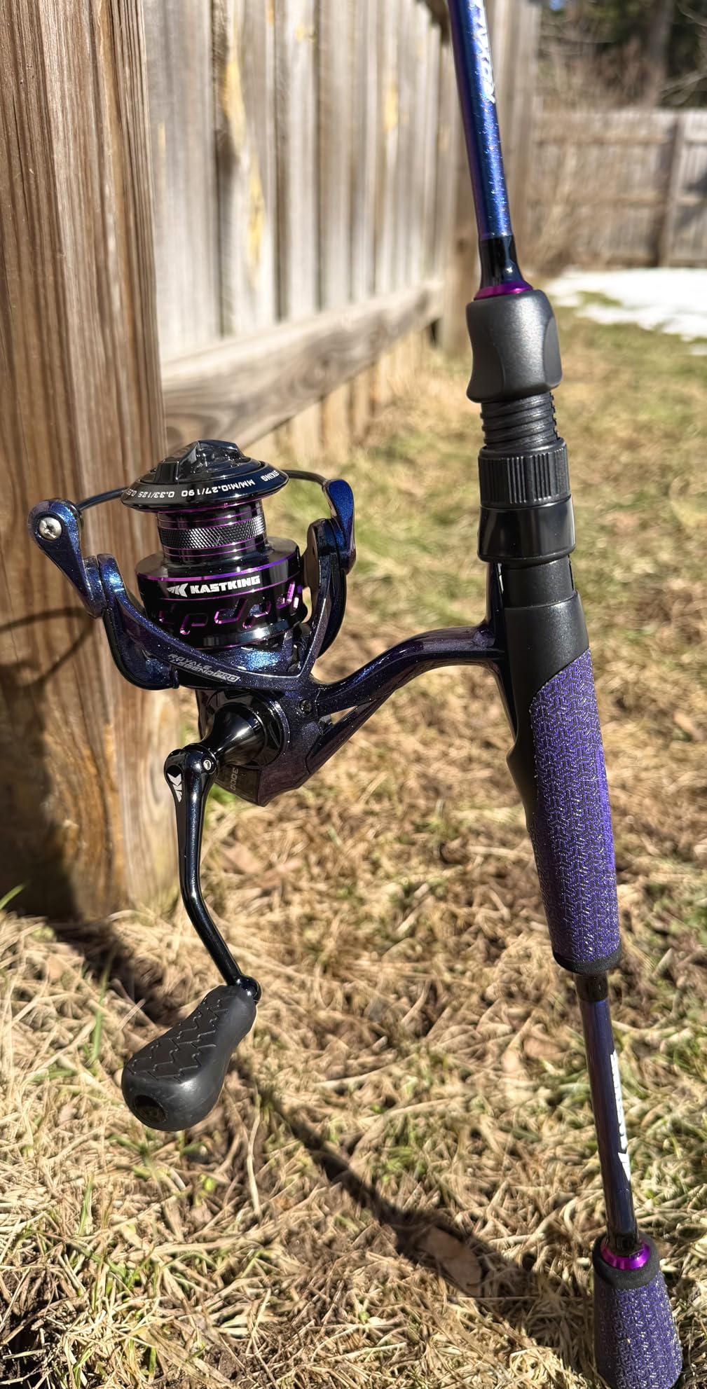 KastKing Royale Legend Pro Spinning Fishing Reels | Max Drag: 25 lb, 10+1 BB, 9.2 oz, Lightweight & Powerful Carbon Fiber Frame, 6.2:1 Gear Ratio, Digi-cut Aluminum Gear customer photo 1
