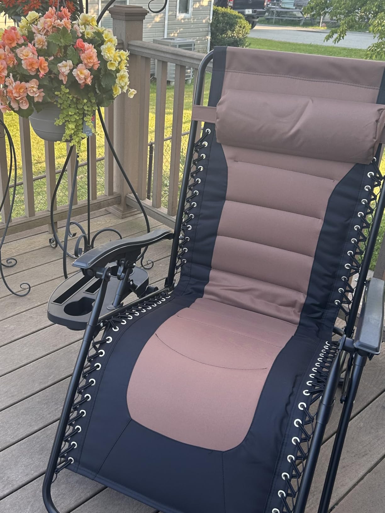 Best Choice Products Oversized Padded Zero Gravity Chair, Folding Outdoor Patio Recliner, XL Anti Gravity Lounger for Backyard w/Headrest, Cup Holder, Side Tray, Polyester Mesh - Navy/Brown customer photo 1