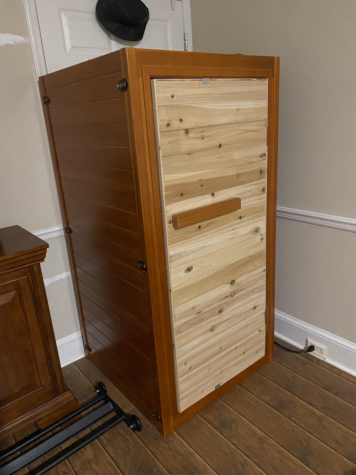 OUTEXER Far Infrared Sauna Home Sauna Spa Room Low-EMF Wood 1200W 120V | Indoor Saunas with 7 color light Tempered Glass Door customer photo 2