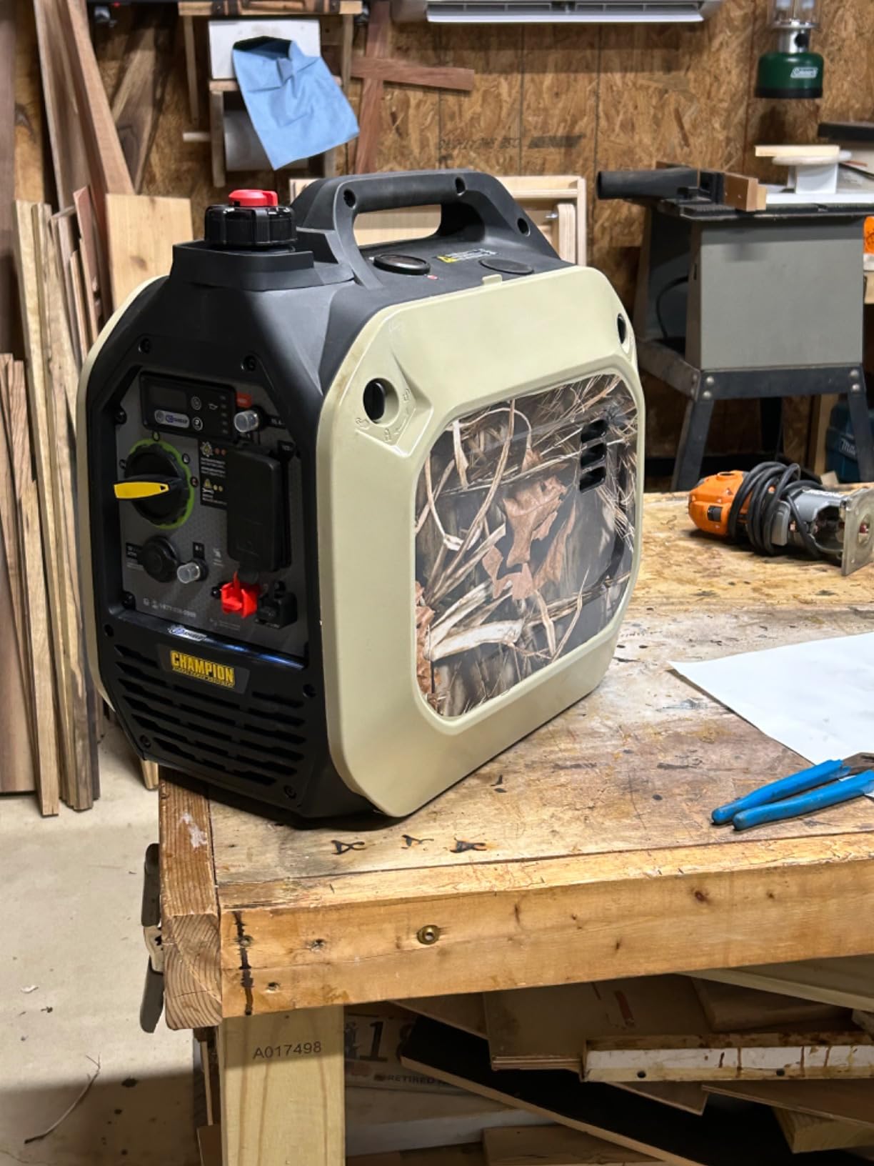 Champion Power Equipment 2500-Watt Ultralight Portable Inverter Generator with Quiet Technology and Free 3-Year Warranty | 39.7 lb, 53 dBA quiet, 1850 running watts, up to 11.5 hr run time, CO Shield auto shutoff, clean power under 3% THD customer photo 2